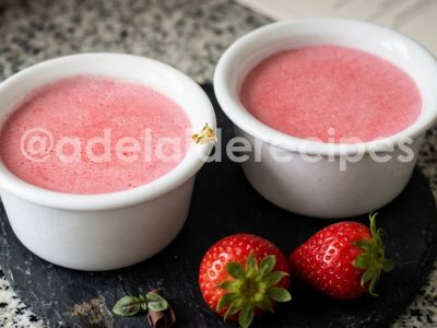 Easy and Creamy Strawberry Mousse